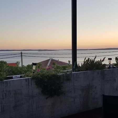 Vila Kyra Rtina Buitenkant foto