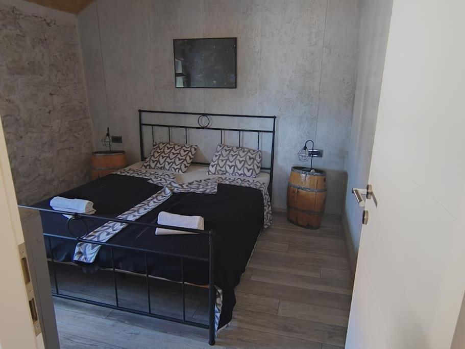Vila Kyra Rtina Buitenkant foto